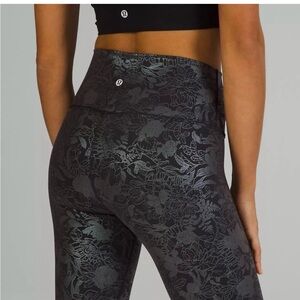 Lululemon Wunder Under Tight 25” Shine leggings - floral shiny detail, FREE tote